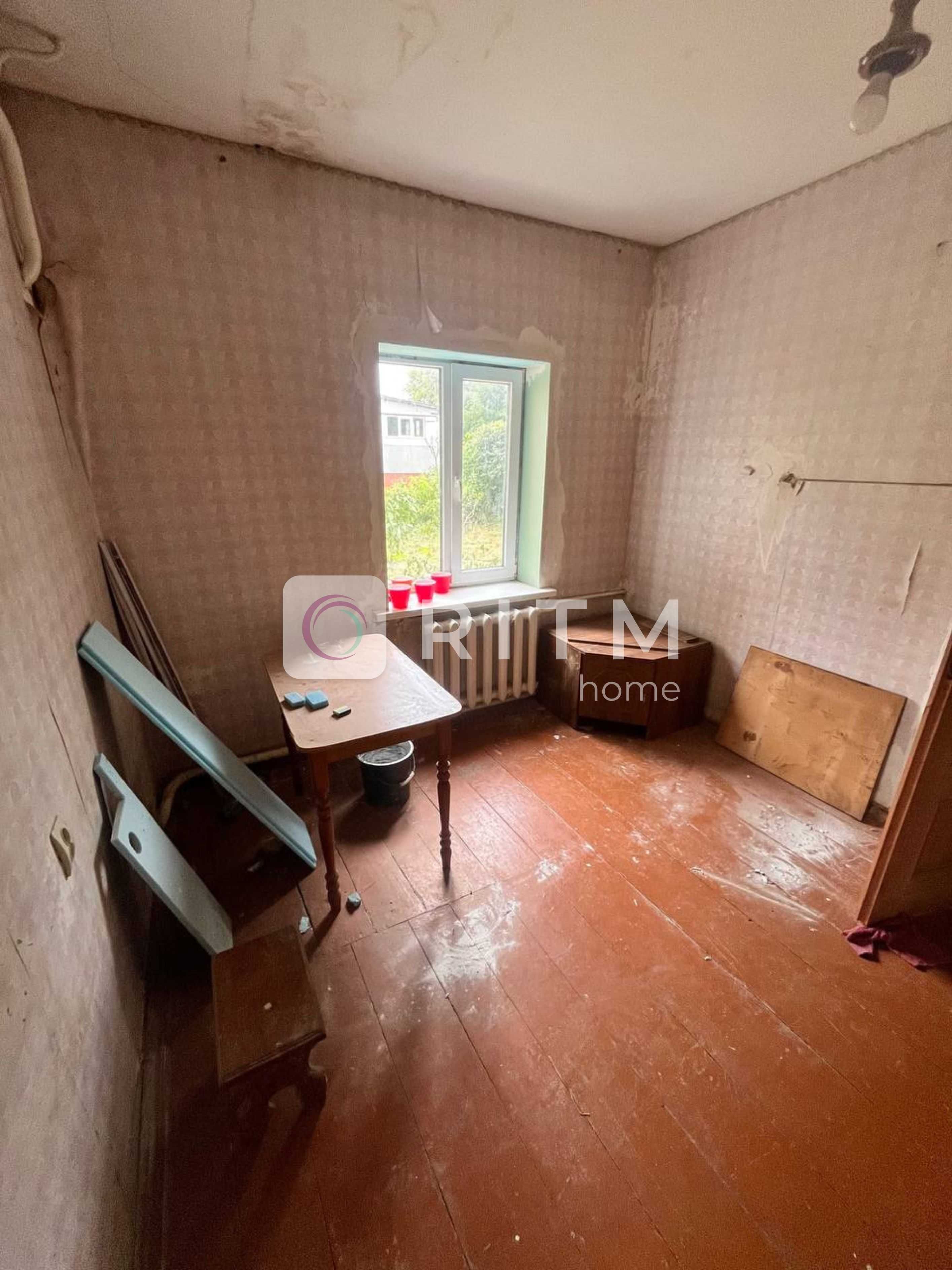 Будинок з великою ділянкою у с.Великий Омеляник