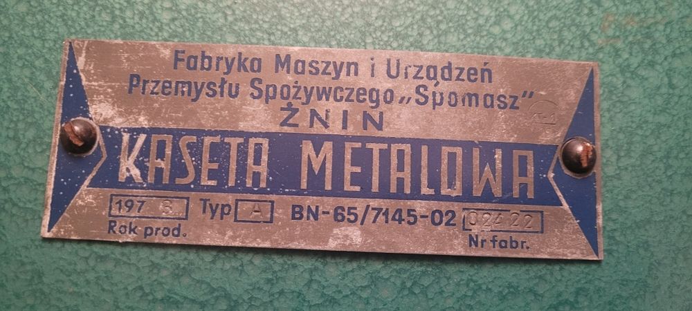 Kaseta metalowa ZNIN 1973r duża