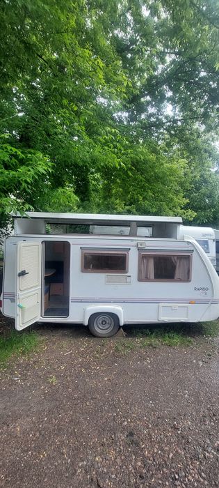 Караван кемпінги будинок на колесах кемпінг автодом