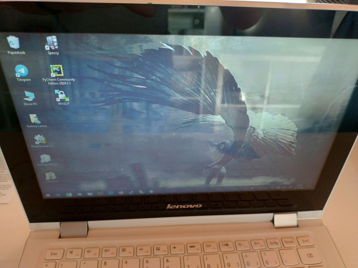 Lenovo yoga 300 z dotykiem dla studentów retrograczy hackerów