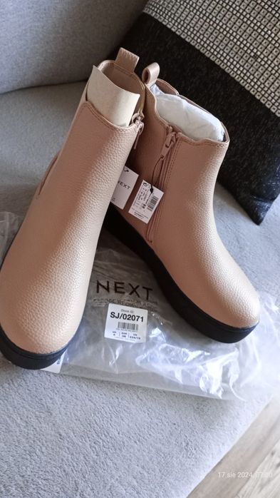 Buty " NEXT " Nowe 38