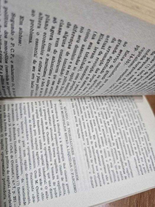 Pela Revolução Democrática e Nacional - Álvaro Cunhal