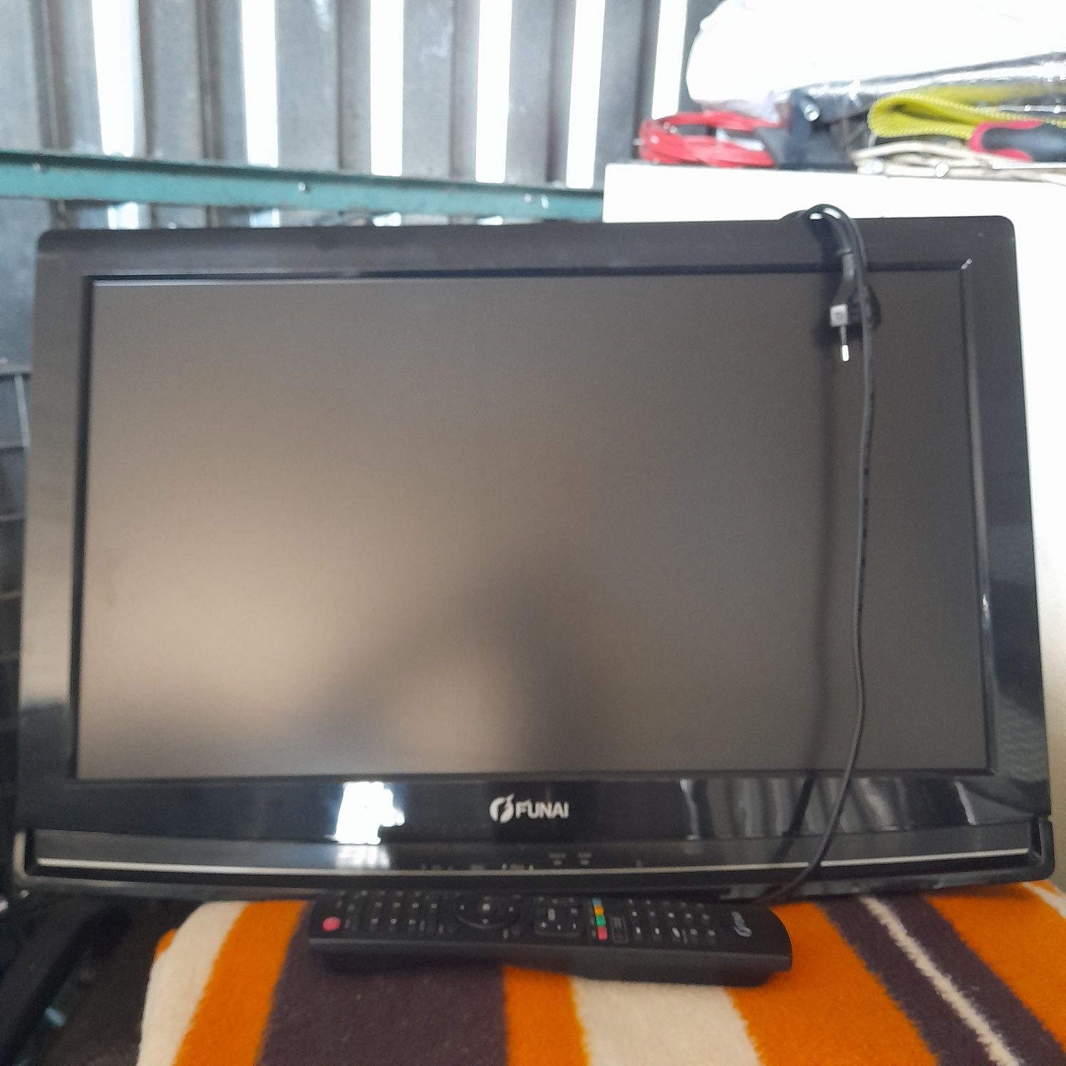 Telewizor LCD 22" FUNAI