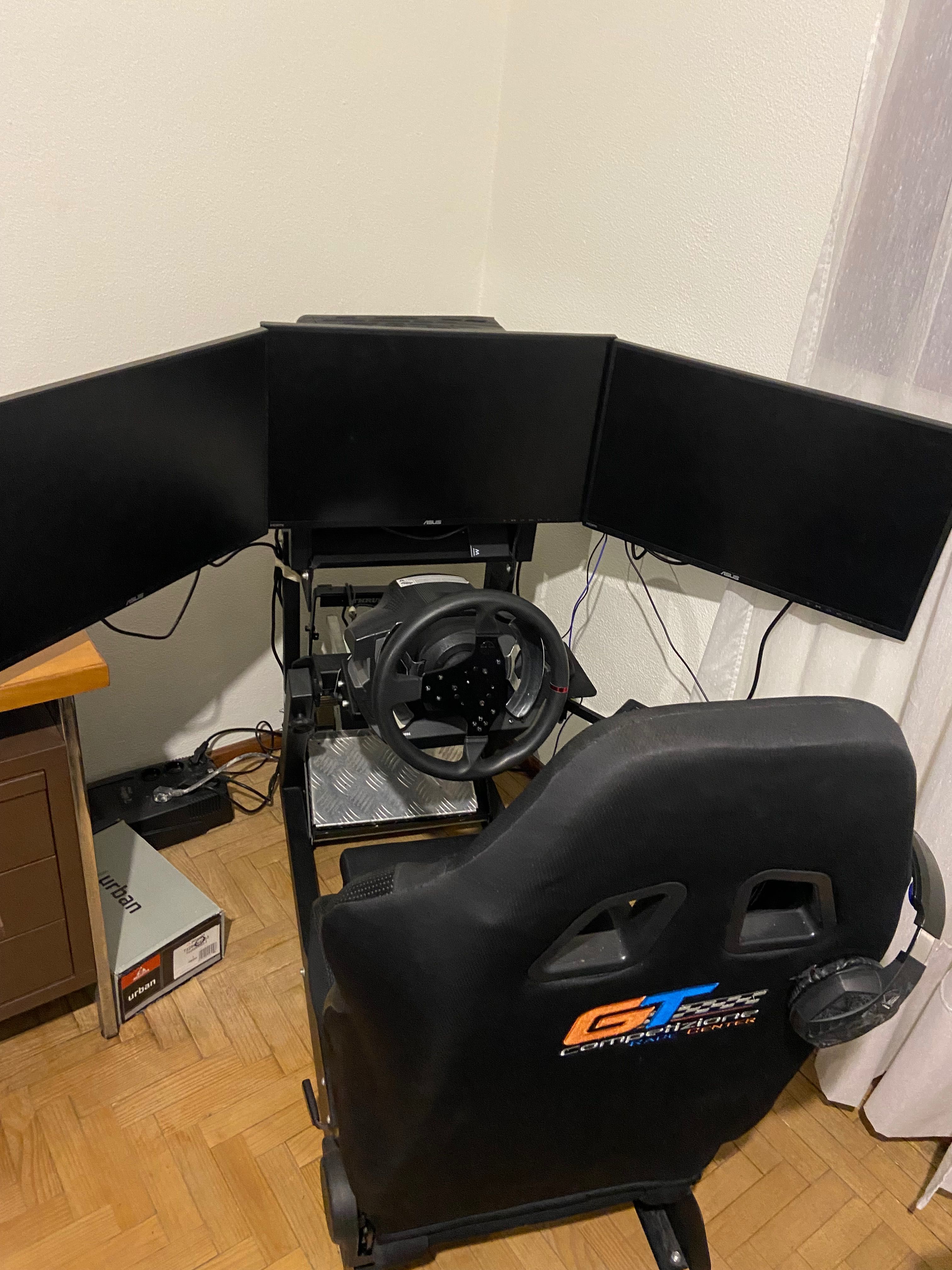 Playset GT Competizione + 3 monitor Ásus + thrustmaster T500 RS