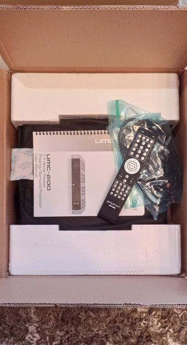 Комплект Emotiva процессор UMC-200 + усилитель UPA-700 usa