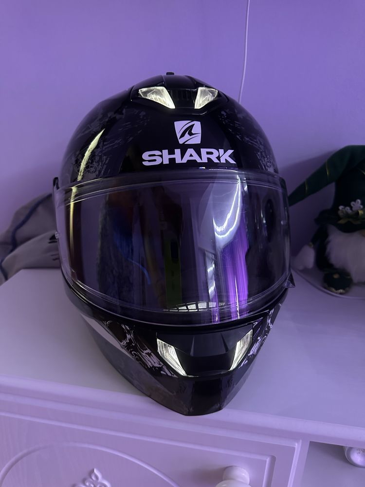 Шолом Shark Skwal 2