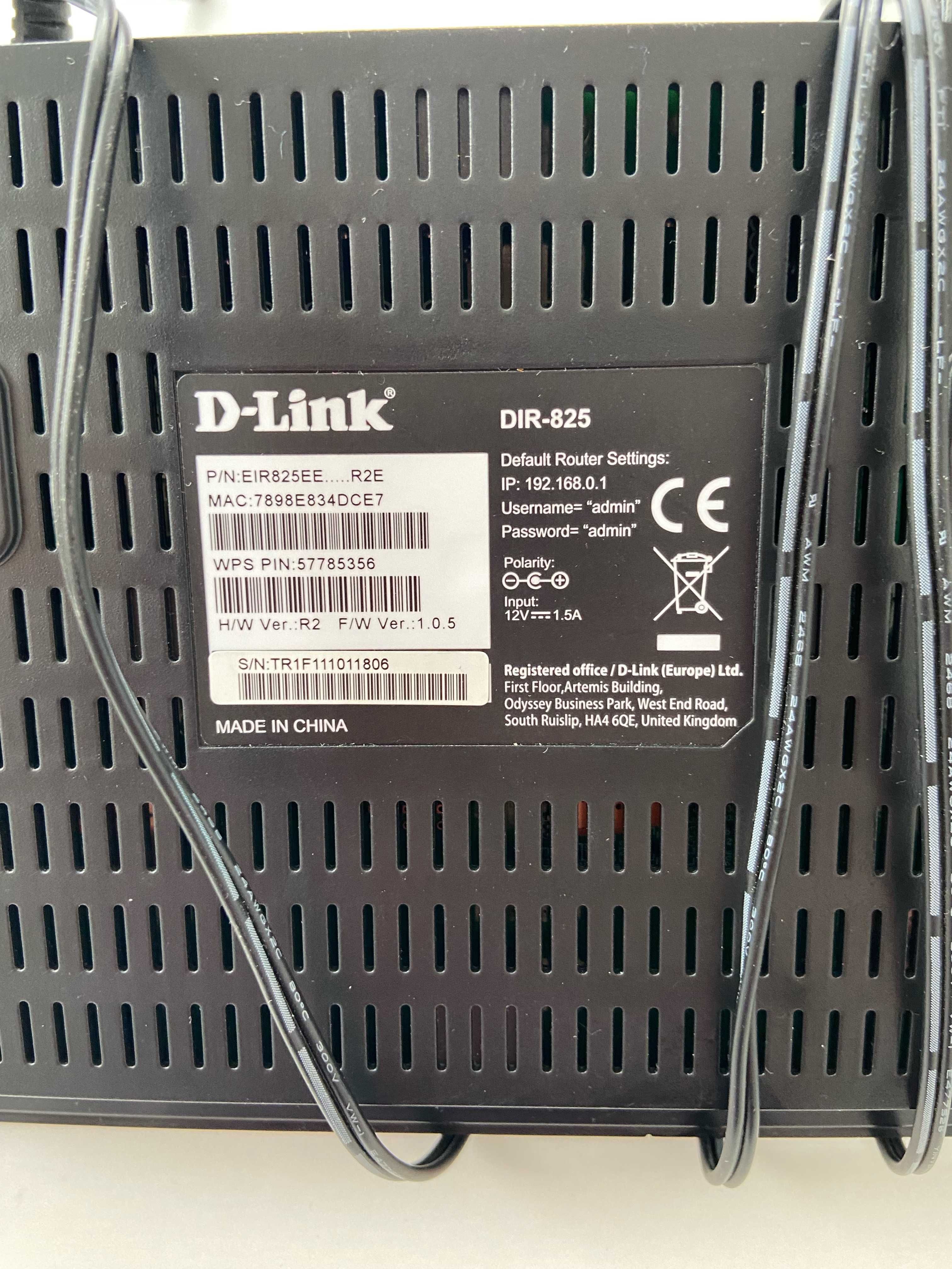 Router D-LINK DIR-825