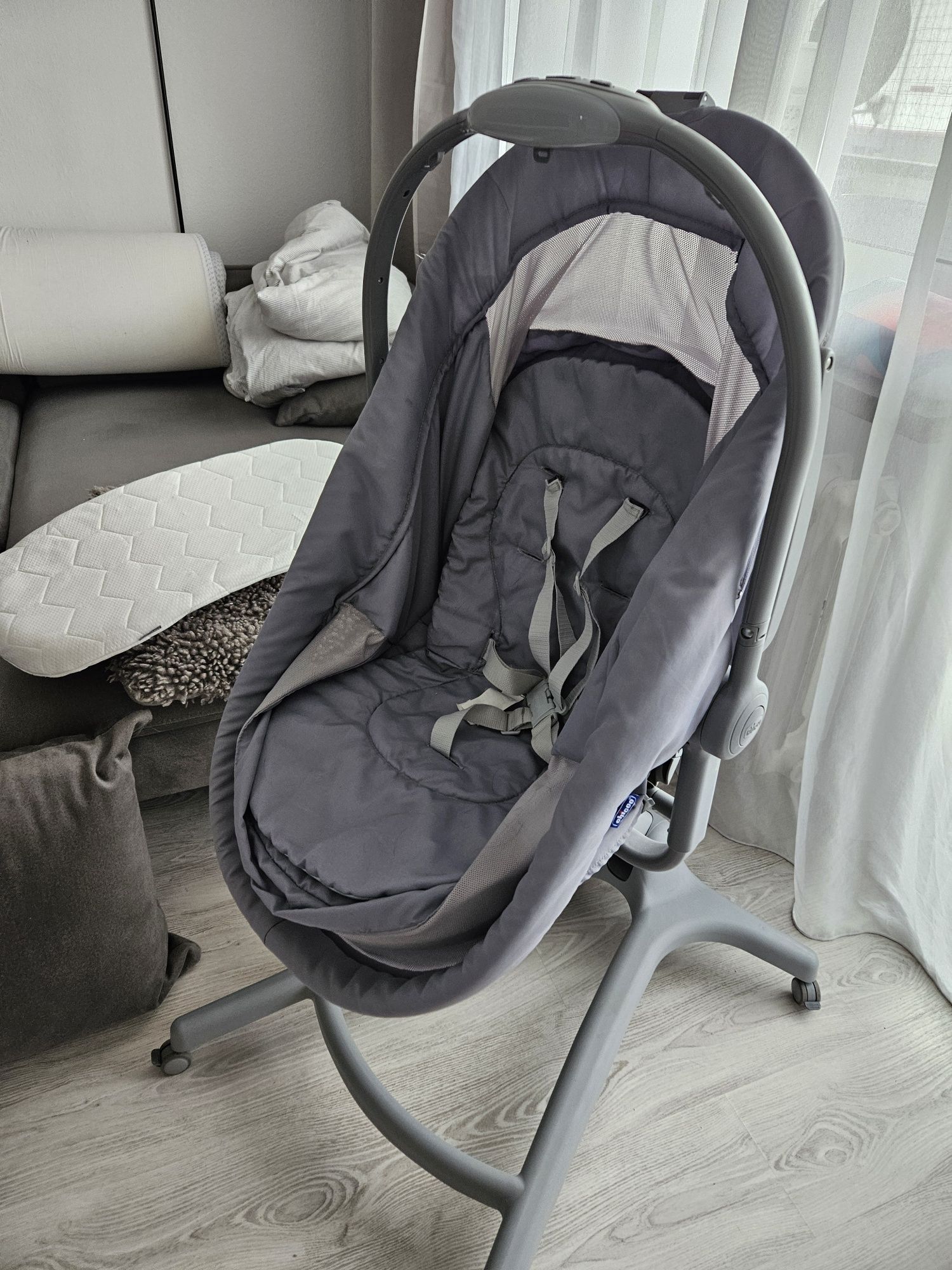 Chicco baby hug 4 w 1 leżaczek krzesełko do karmienia  air szary Stone