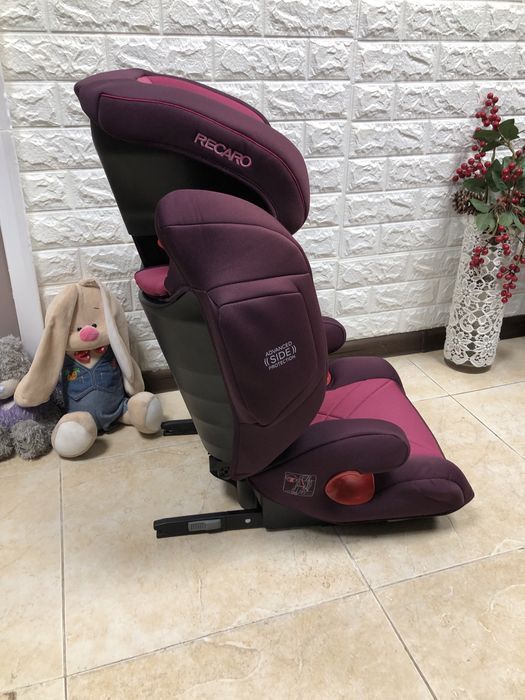 Автокрісло Recaro Monza Nova 2 Seatfix група 2/3 (15-36кг) рекаро
