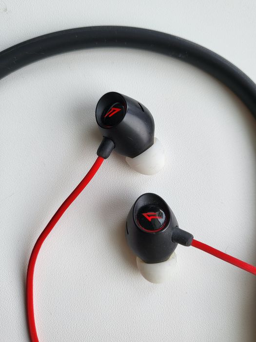 Bluetooth гарнітура 1more