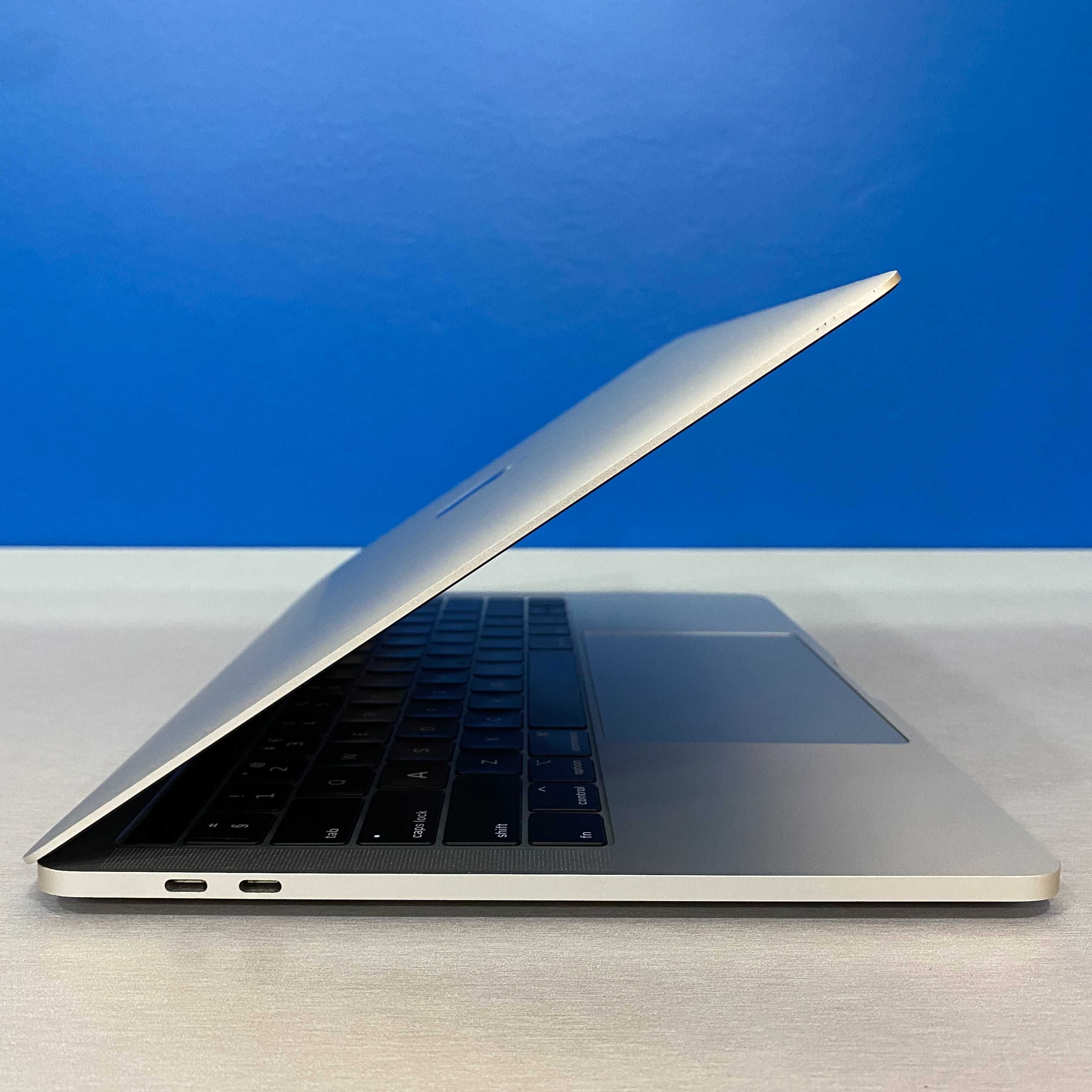 Apple MacBook Pro 13" Touch Bar - A1989 - Mid 2019 (i5/16GB/256GB SSD)