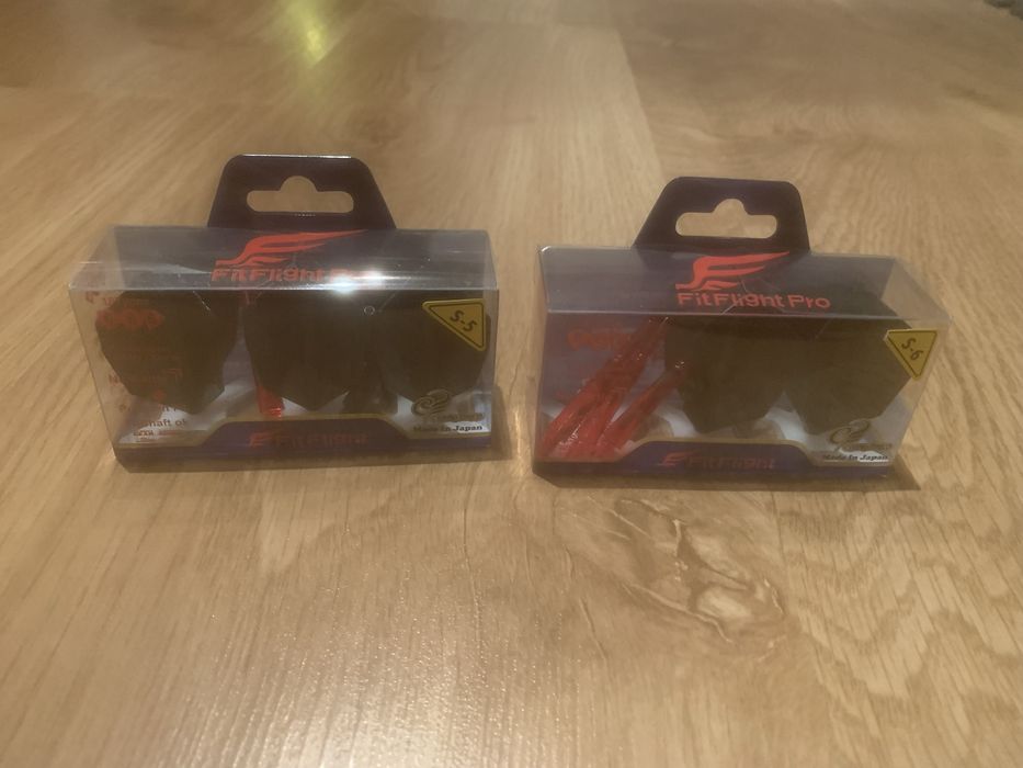 Zestaw Cosmo PRO flights piórka i szafty dart