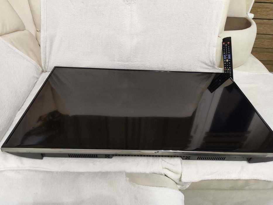 Телевізор SAMSUNG 40" (101 см)