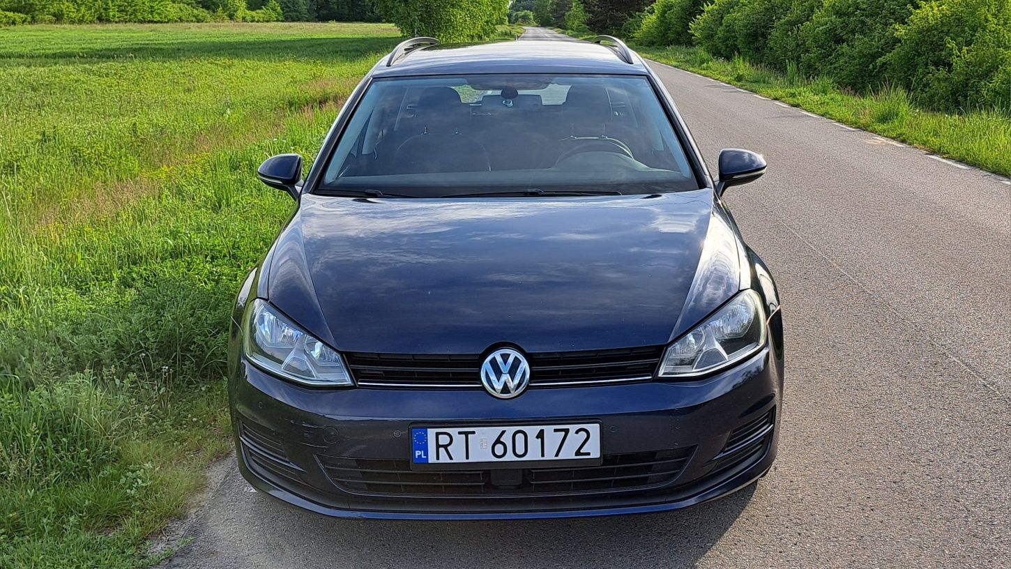 Volkswagen Golf 7, 1,6tdi radar, sam parkuje