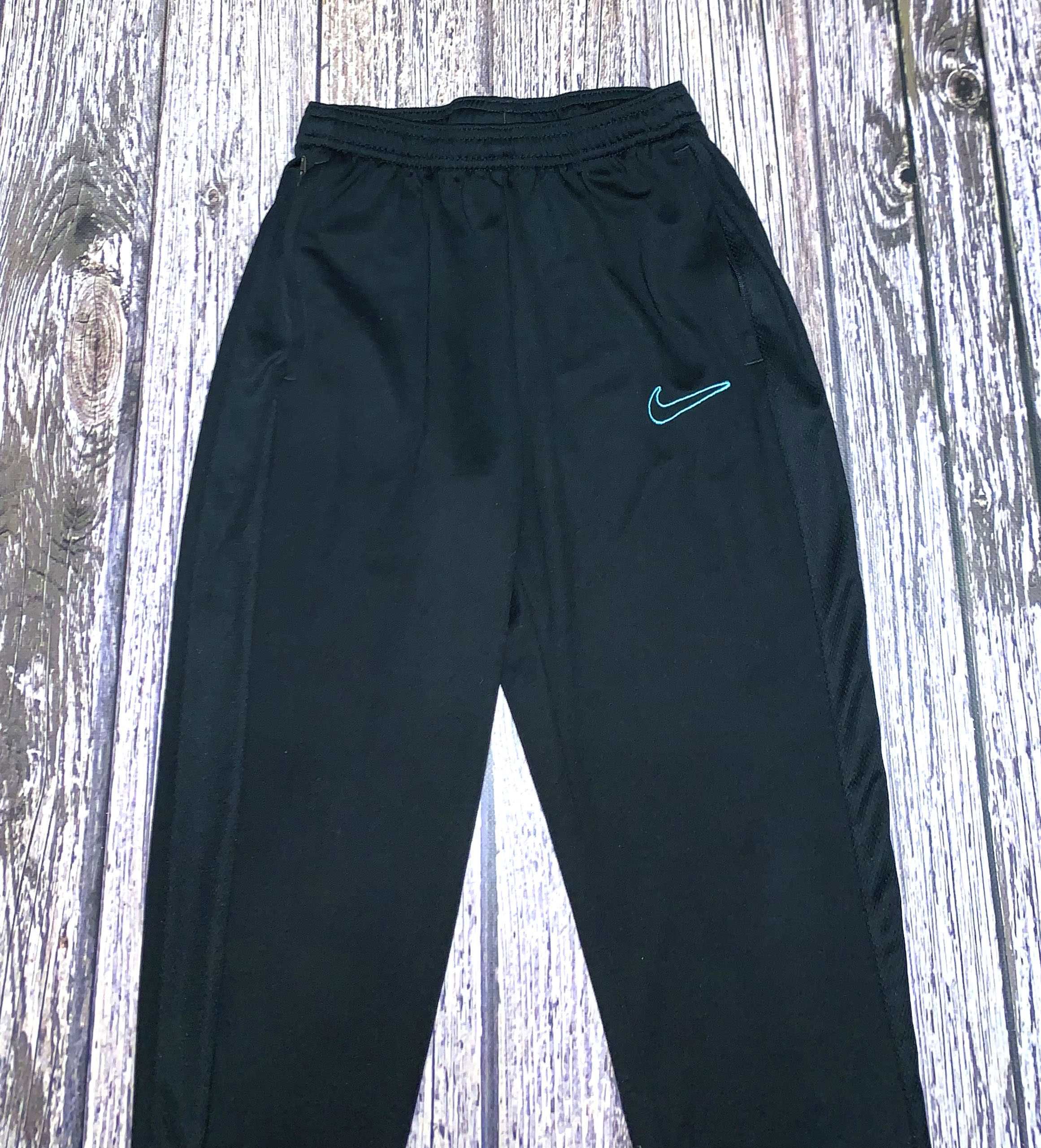 Спортивные брюки Nike для мальчика 10-11 лет, 140-146 см