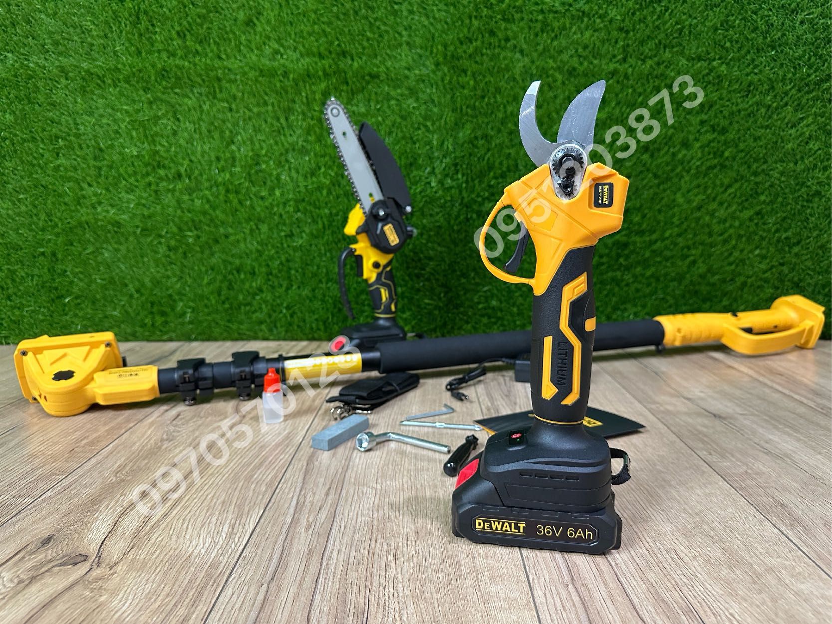 Набор 3/1 DeWALT Секатор DCMPP590P2 Мини пилка DUP367 штанга 36V 6Ah