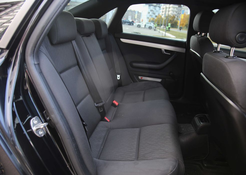 Продам Audi A4 2005
