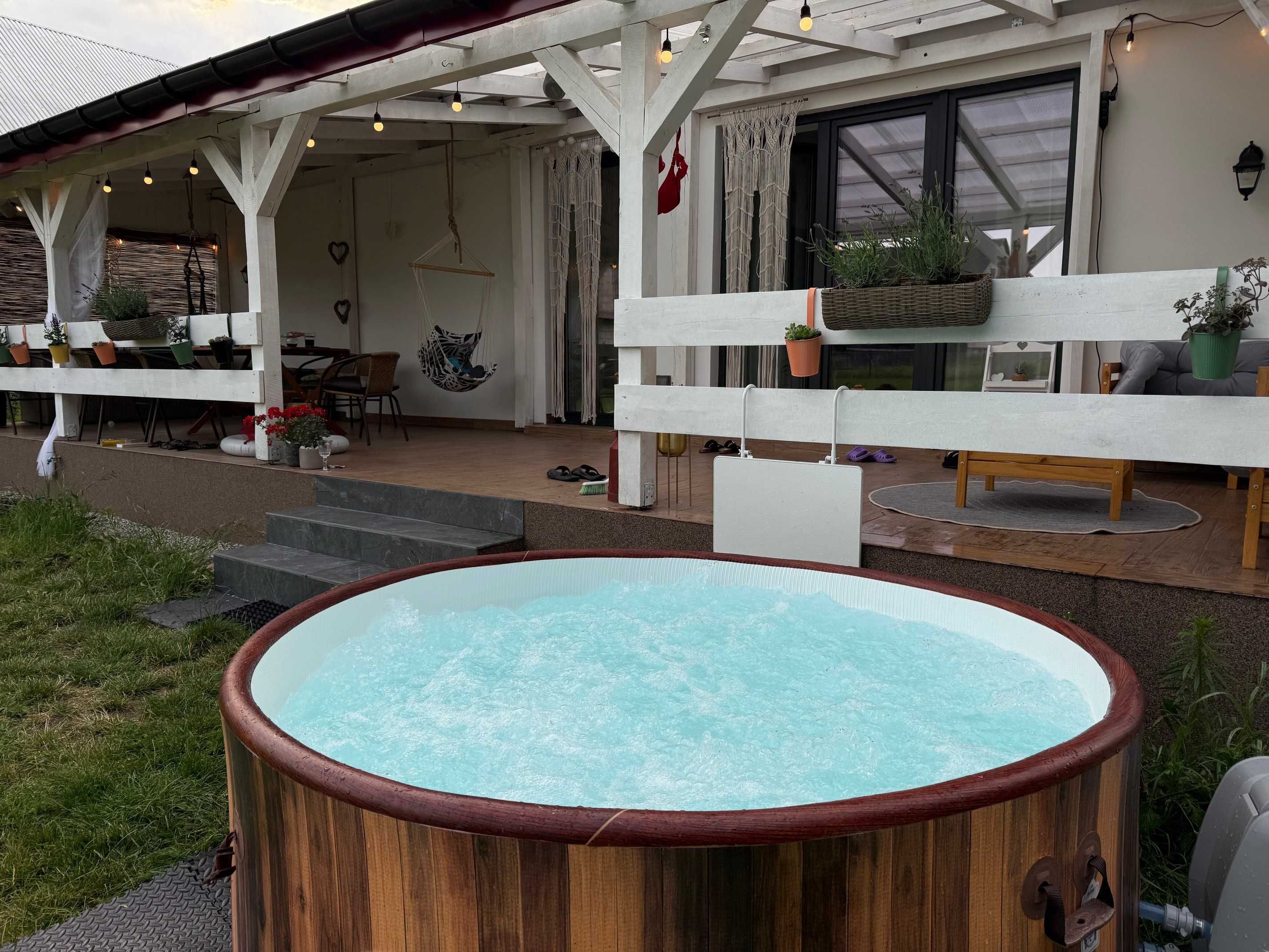 Domek na wynajem / domek z jacuzzi/ kominek, taras, ogród/Podlasie