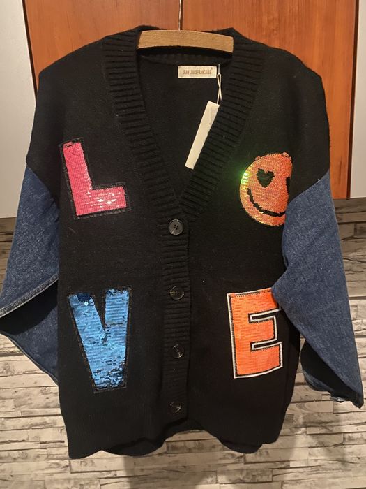 Czarny sweter rozpinany