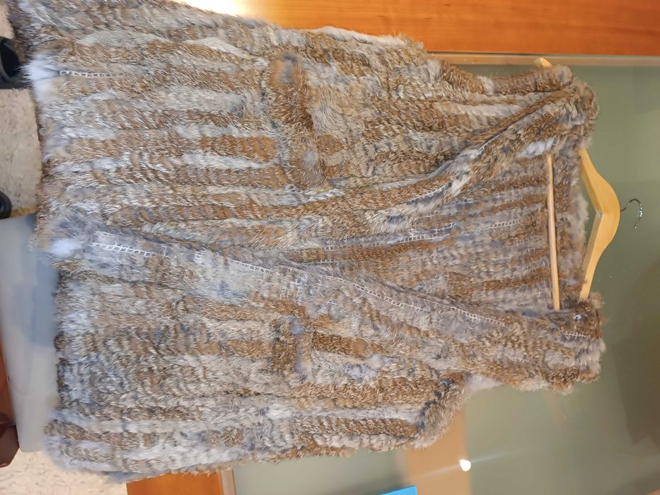 Colete de Senhora em pelo de coelho, estado como novo