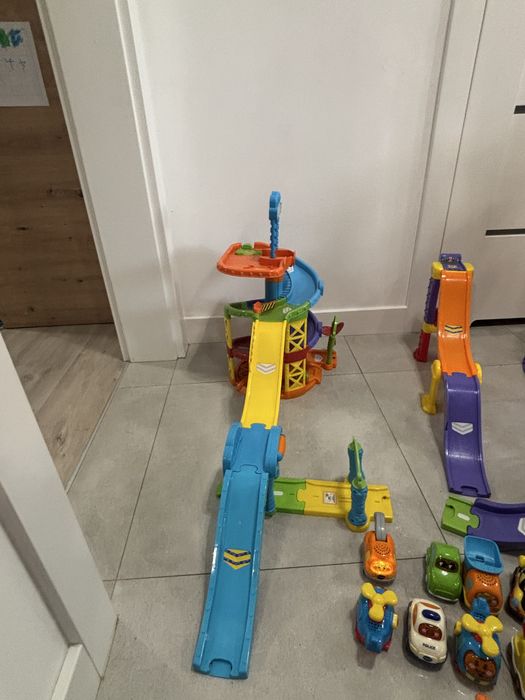 Zestaw torów Autka tut tut vtech