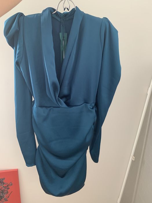 Продам шелковое платье р.м