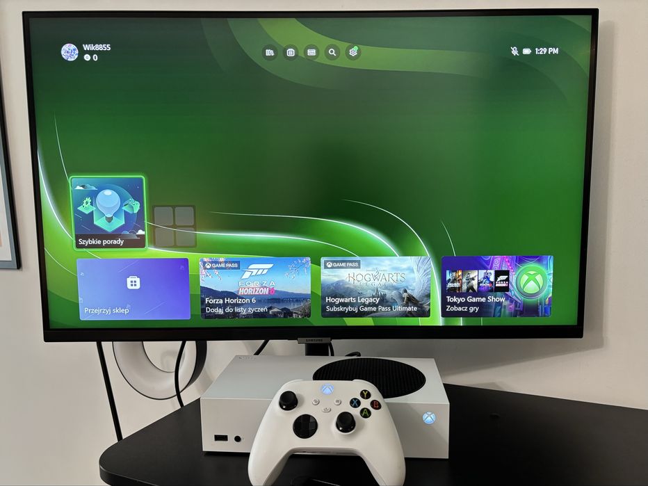 Xbox series S z padem jak nowy, 512GB