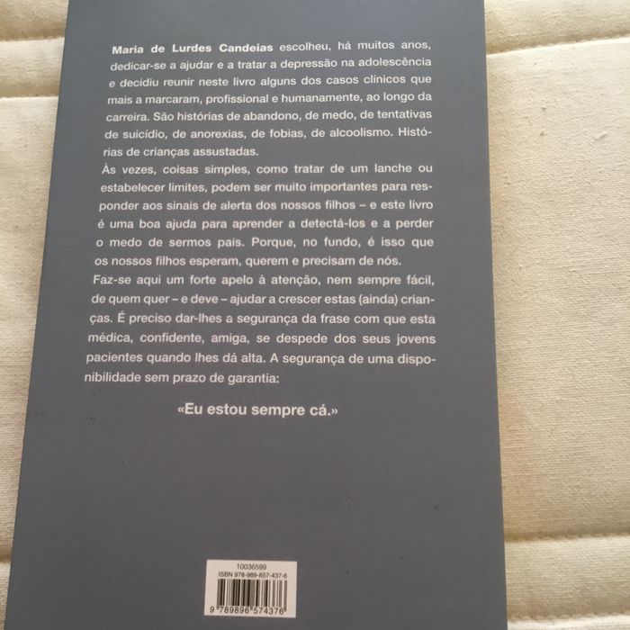 Eu estou sempre cá. Maria de Lurdes Candeias.