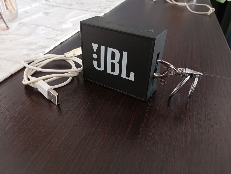 Głośnik JBL go + kabel + breloczek bardzo dobry stan