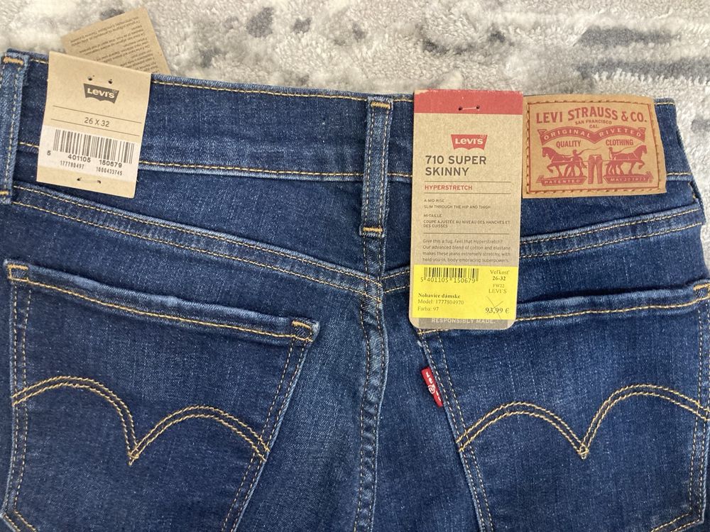 Джинси Levis оригінал жіночі 26 32