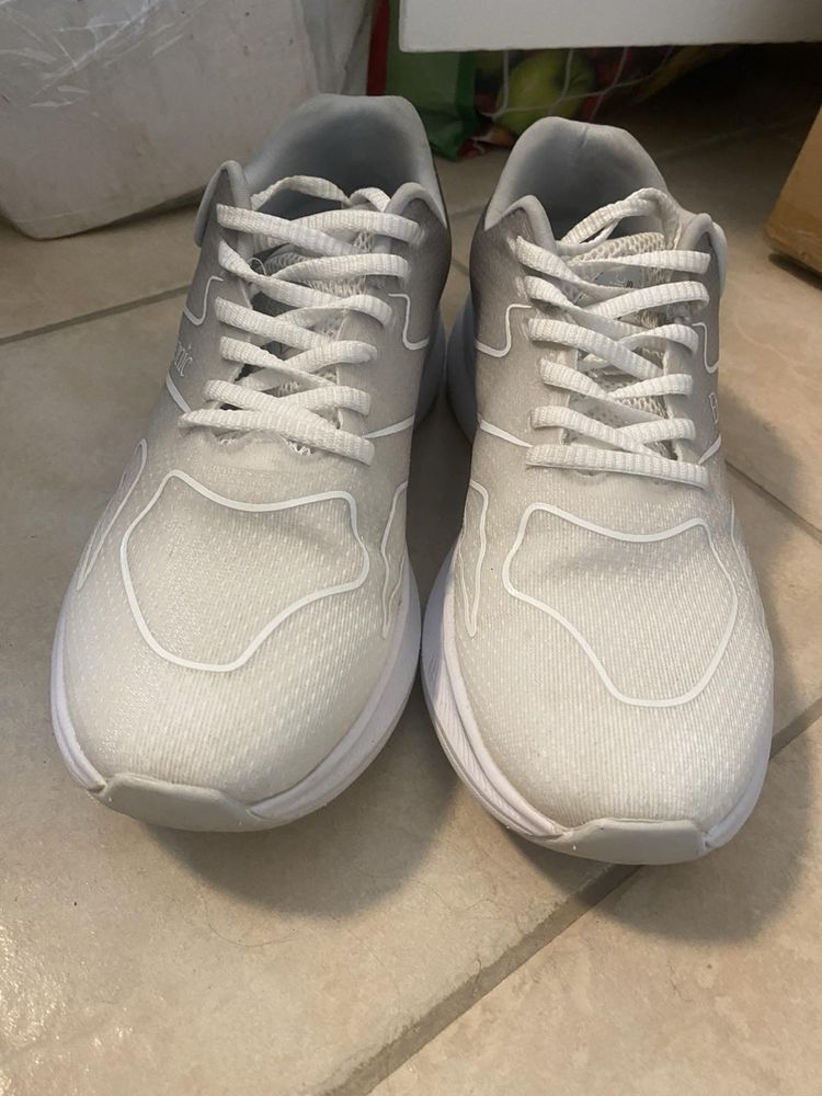 Кроссовки Etonic