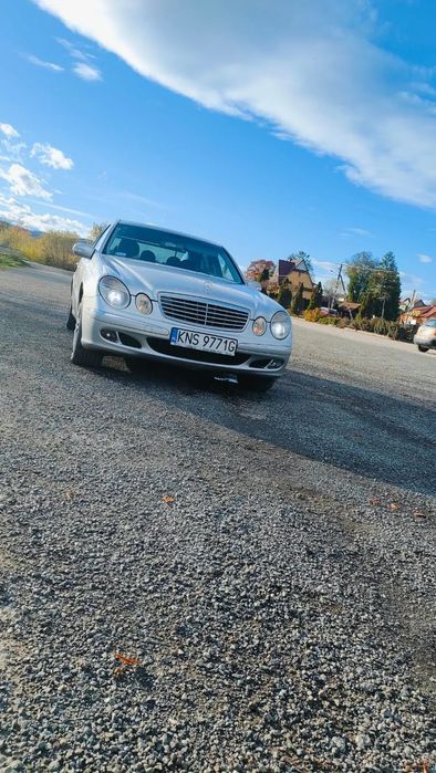 Mercedes-Benz Klasa E Mercedes W211 bardzo niski przebieg