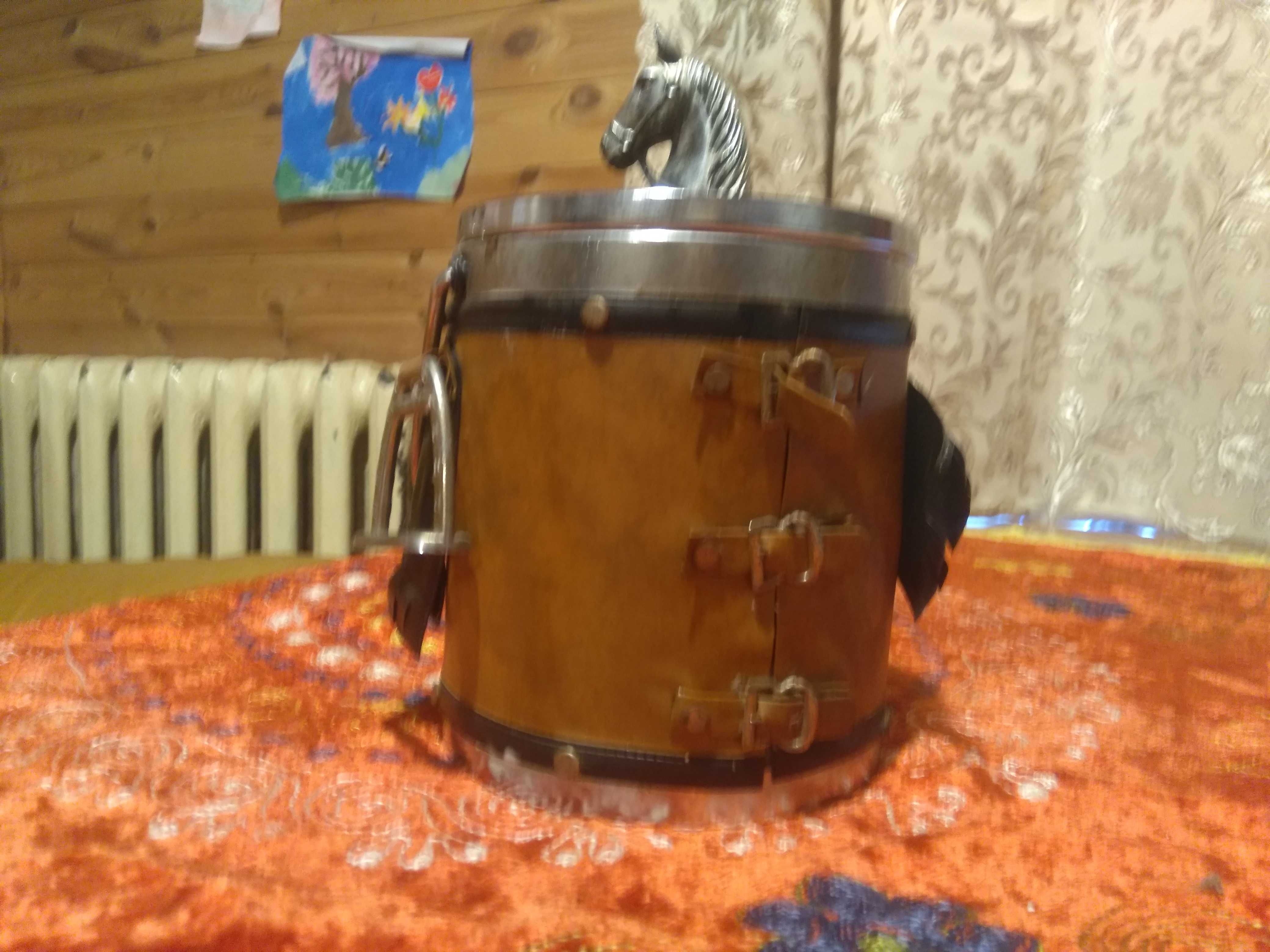 pojemnik pudełko z koniem