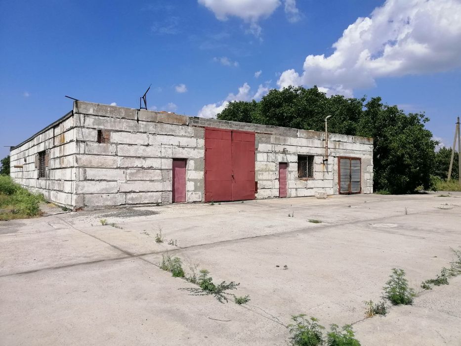 Продаж  оренда приміщенння під виробництво або склад.