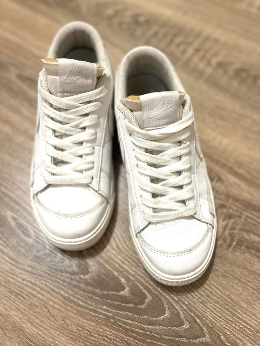 Макасини, кеди, кросівки Nike