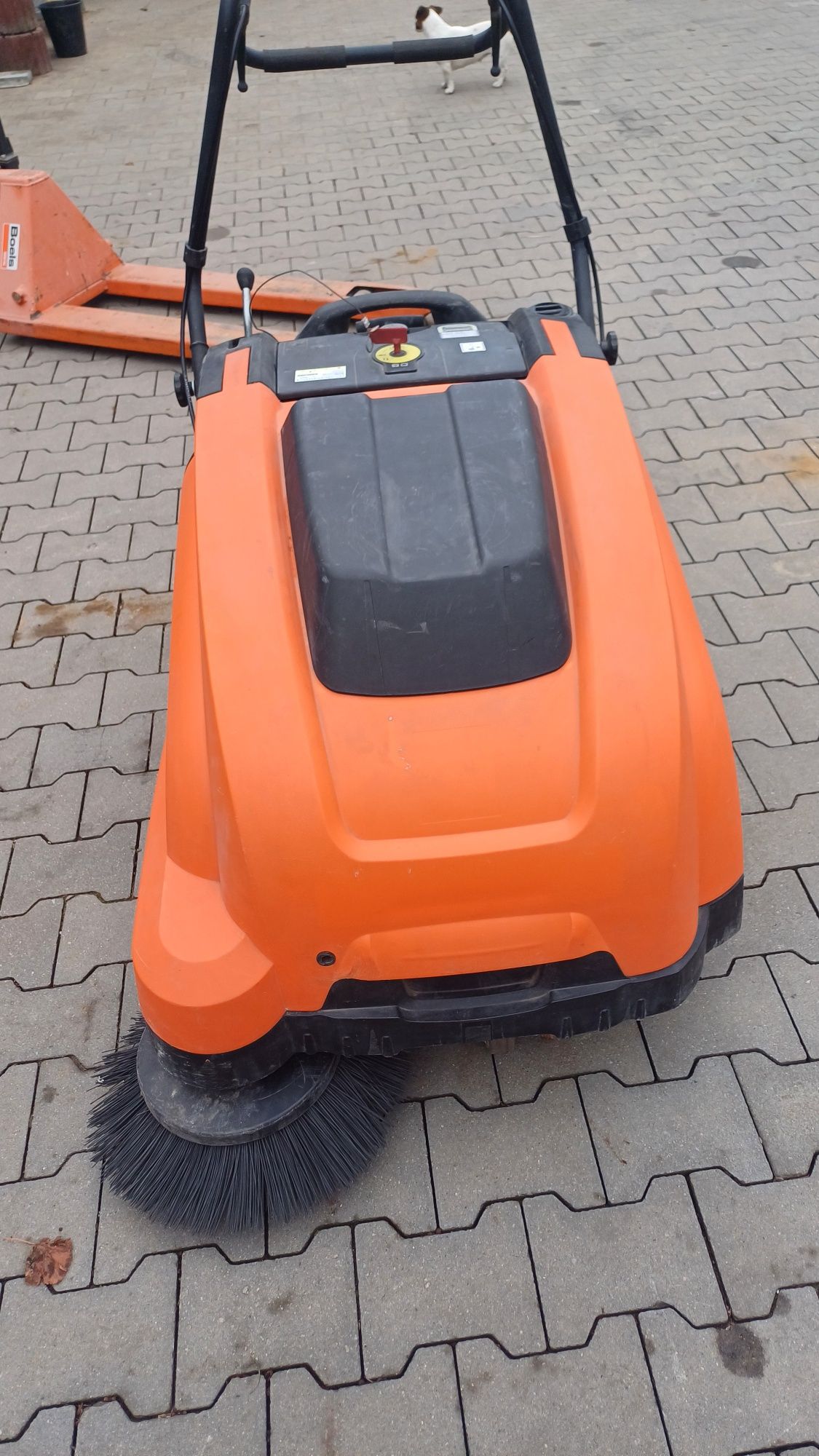 Zamiatarka akumulatorowa Karcher KM 75/40W