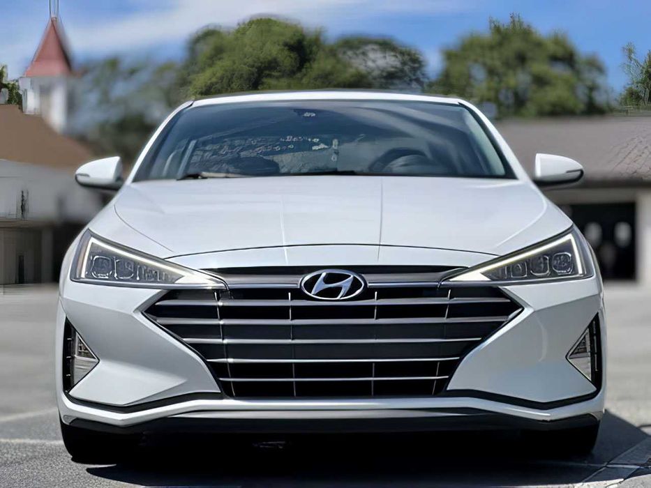 Hyundai Elantra      2020