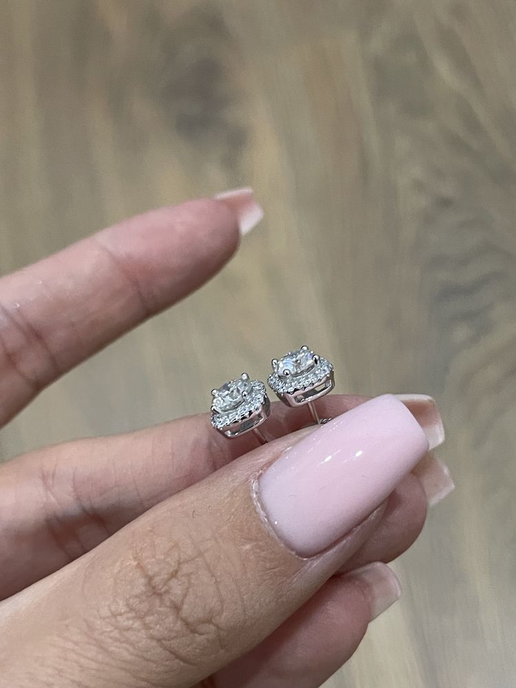 Серьги-гвоздики в серебре 925, муассанит 0.50ct GRA