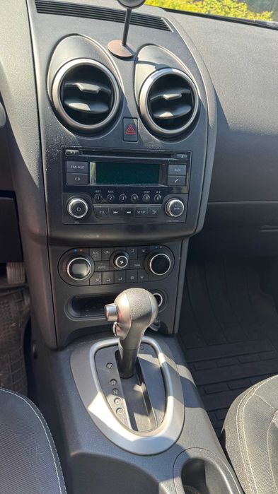 Автомобиль Nissan Qashkai 2013 CVT 1.6