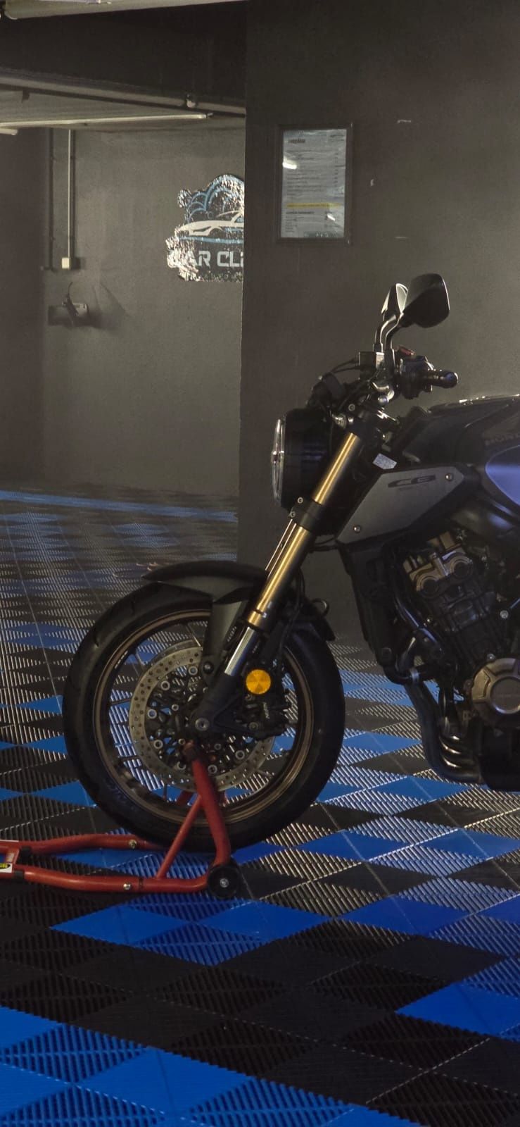 Honda CB650R 2023
