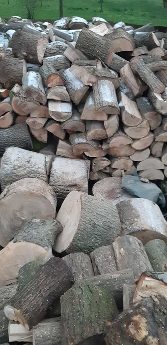 Drewno   kominkowe Dąb   Jesion  25% wilgotność,  suche !!!