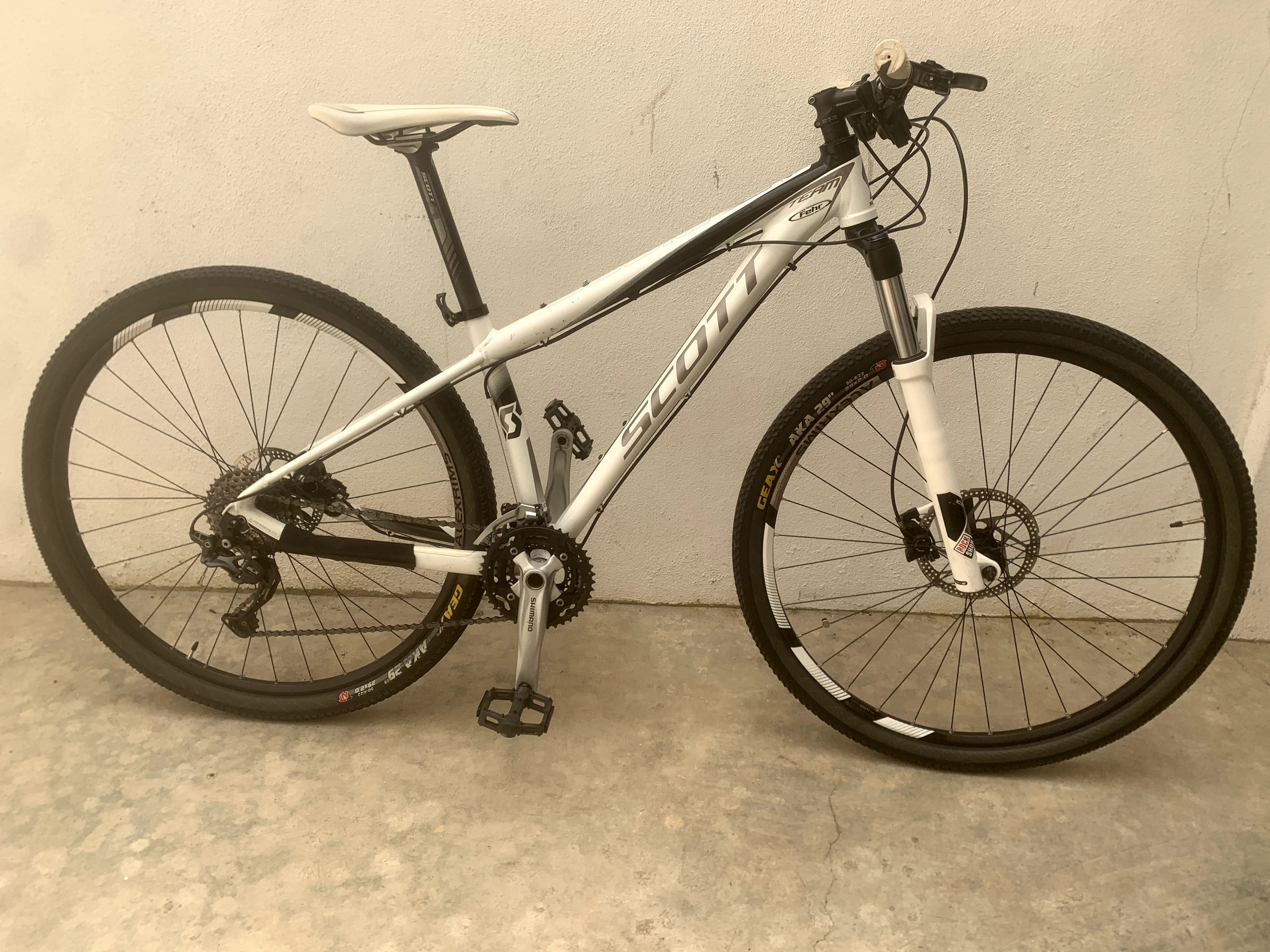 Bicicleta BTT SCOTT SCALE 29