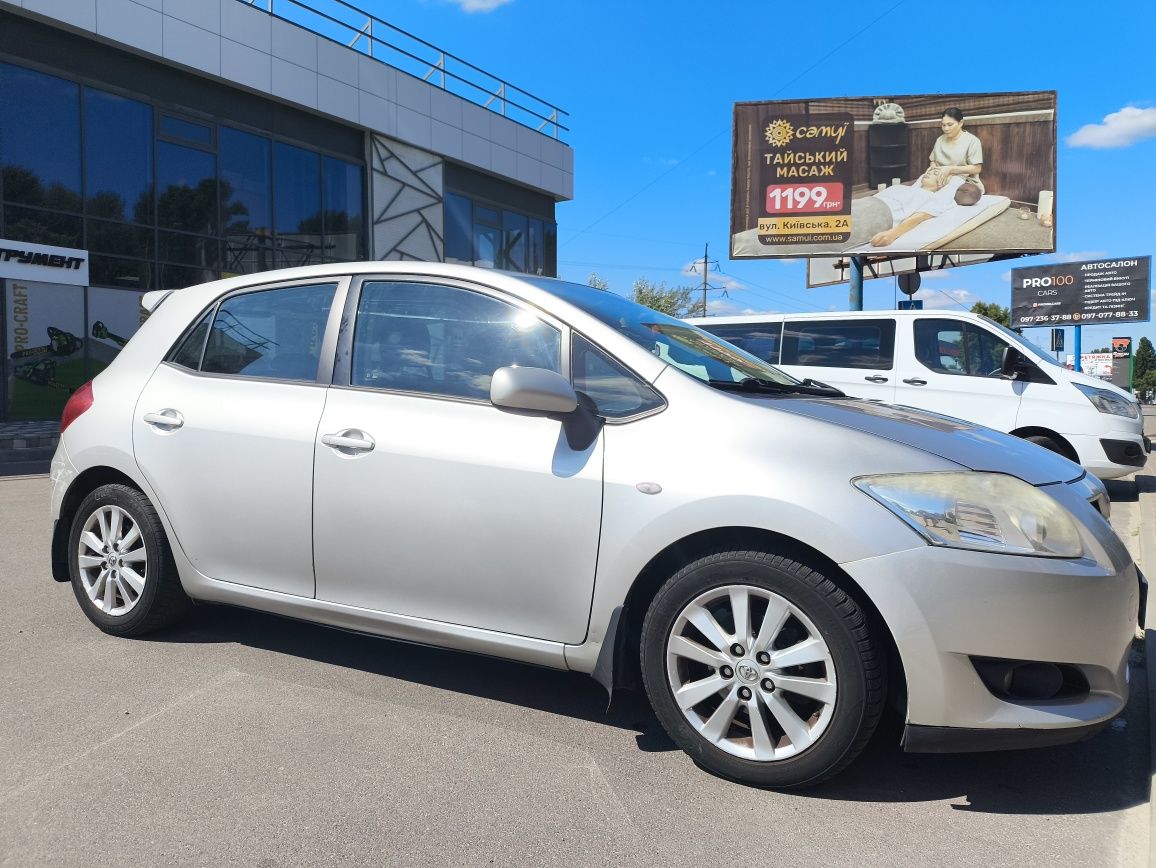 Продам свою Toyota Auris 2007 в отличном состоянии