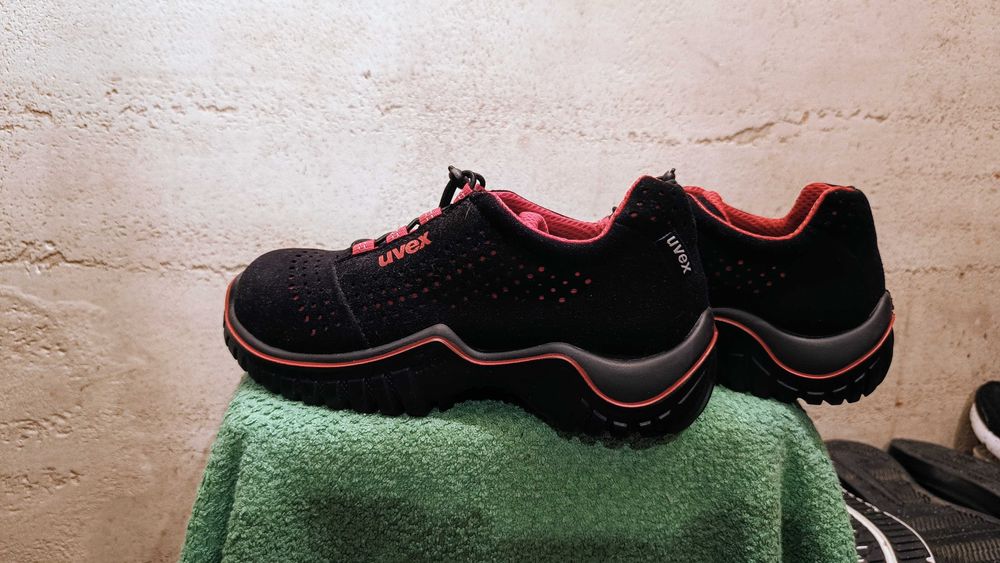 Buty robocze UVEX MOTION STYLE r.37 nowe stan idealny