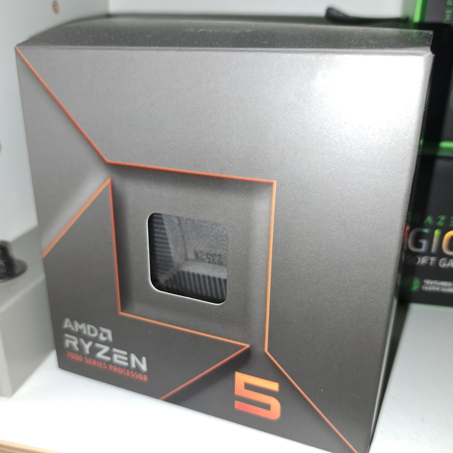 Komputer gameingowy rtx 4060 Ryzen5 7600 ddr5 32gb dysk 1T 700Wat