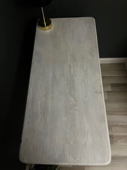 Biurko w stylu prowansalskim