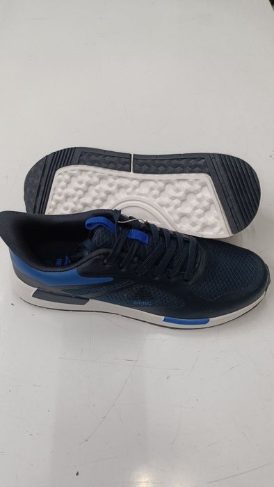 Tênis Berg novos