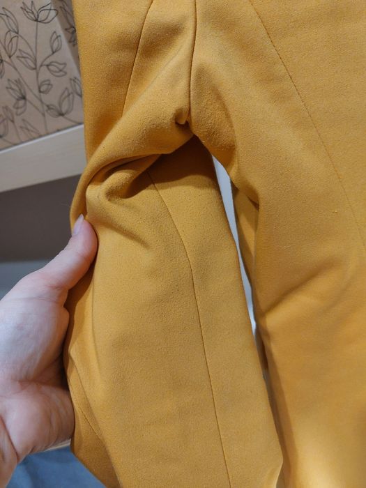 Musztardowy żakiet Orsay rozmiar 38
