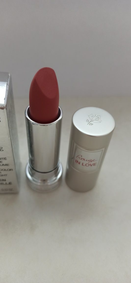 Lancome pomadka Rouge in Love Rose En Deshabille 240M