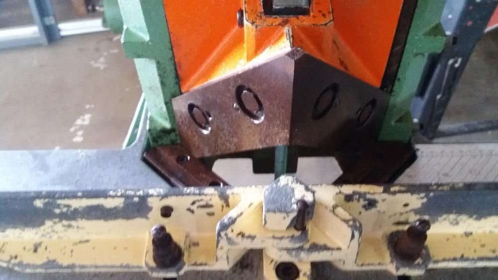 Guilhotina maquina para cortar bites carpintaria